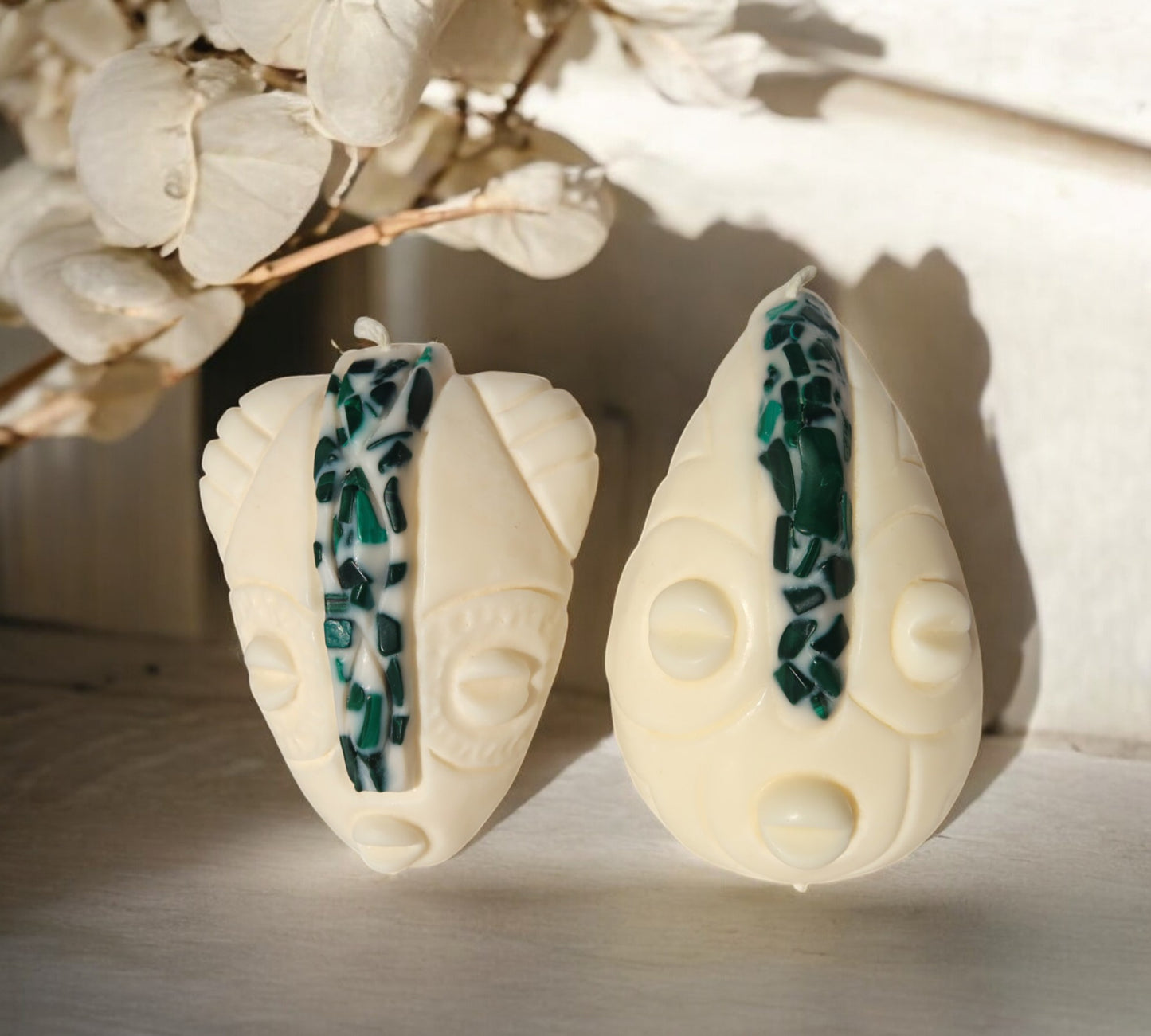 Coffret duo bougies MAYELE et NAYA masques africains fait main en France avec pierres semi-précieuses de lithothérapie