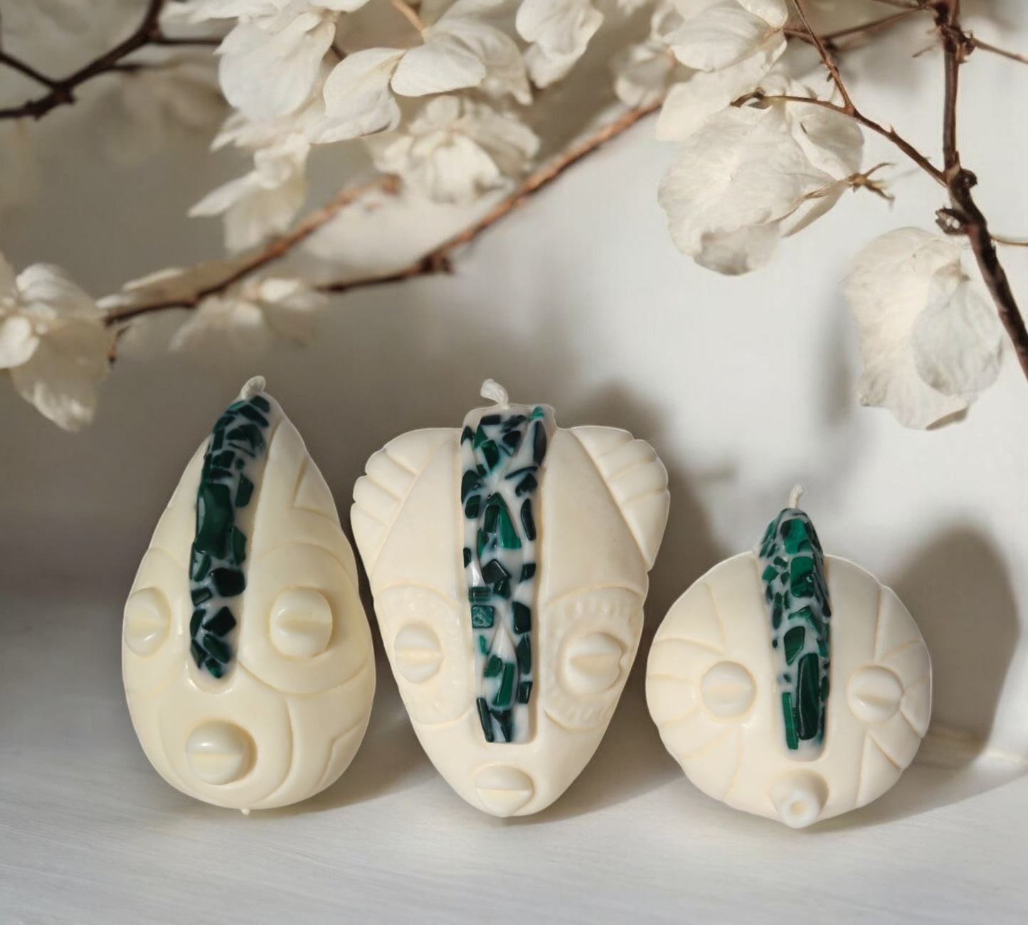 Coffret trio bougies KOBA, MAYELE et NAYA masques africains fait main en France avec pierres semi-précieuses de lithothérapie