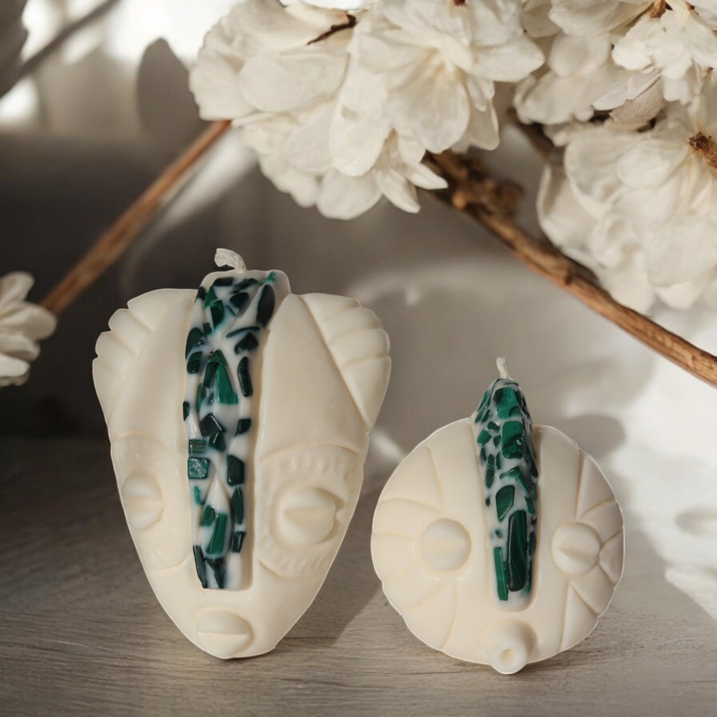Coffret duo bougies KOBA et NAYA masques africains fait main en France avec pierres semi-précieuses de lithothérapie